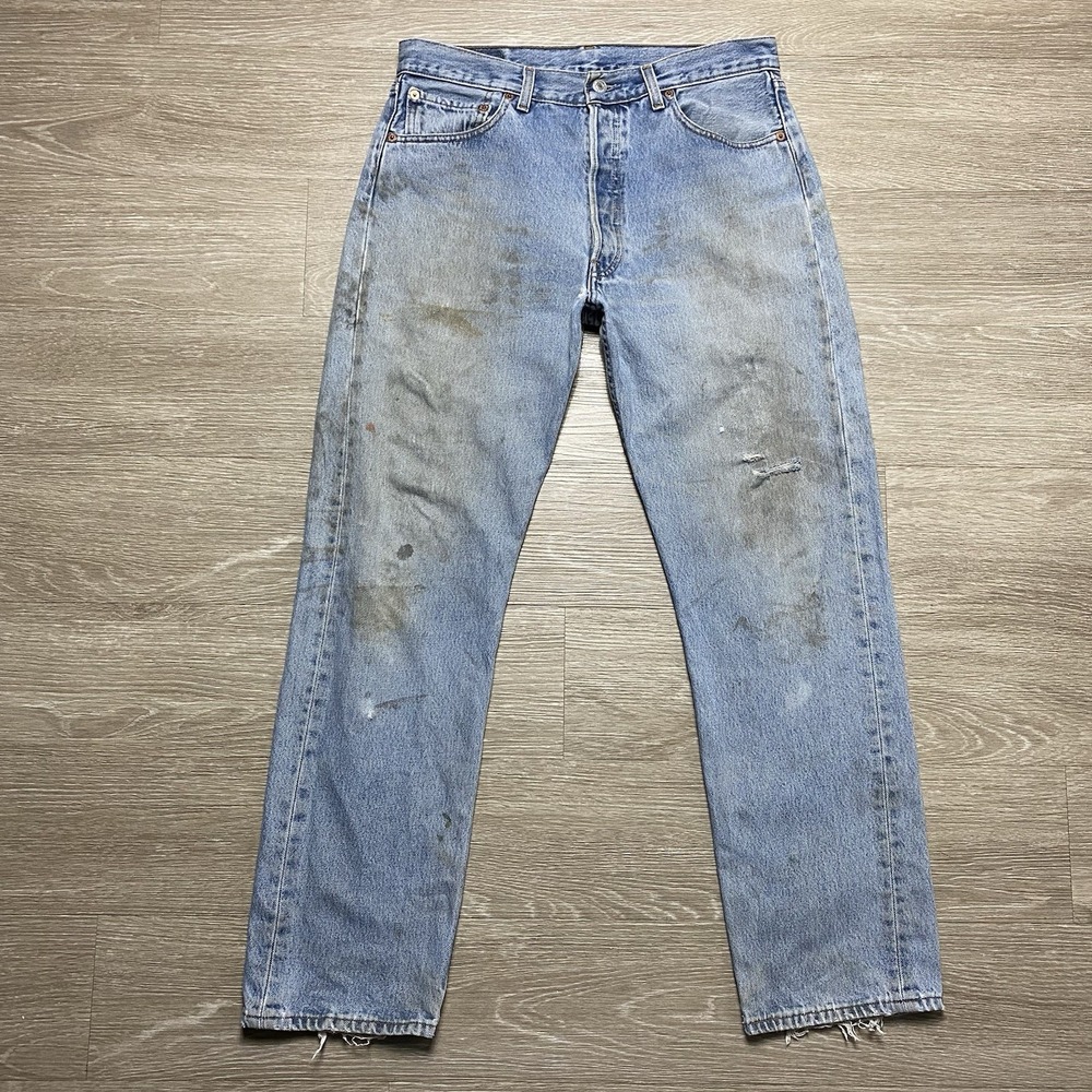Vintage Levis 501 Classic Straight Leg Button Fly Jeans Mens 32x30 USA Made READ